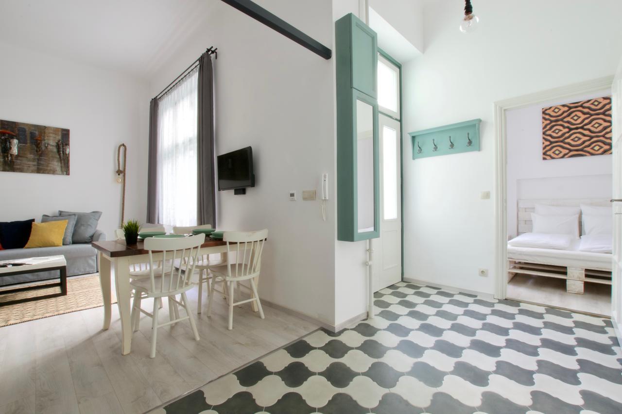 Standard Apartment By Hi5 - Wesselenyi 8 Budapest Luaran gambar
